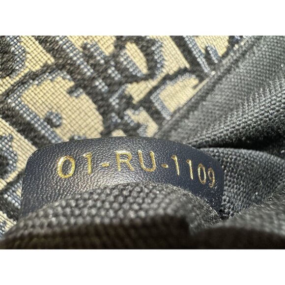 Christian Dior Womens Canvas Oblique Saddle Bag With Gold Hardware & Adjustable - Picture 10 of 16